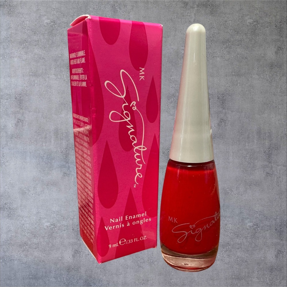 Mary Kay MK Signature Nail Enamel Red Hot 306600‎ 9mL .33oz New Red Glossy